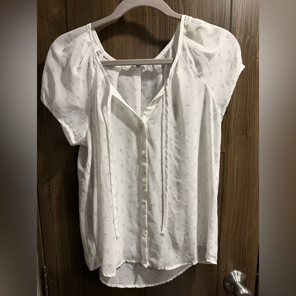 Old Navy Cream Button-Up Blouse